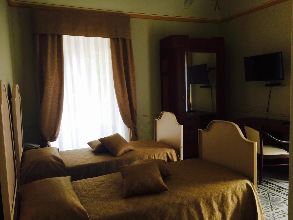 Hotel Sant'Anna Floresta Экстерьер фото